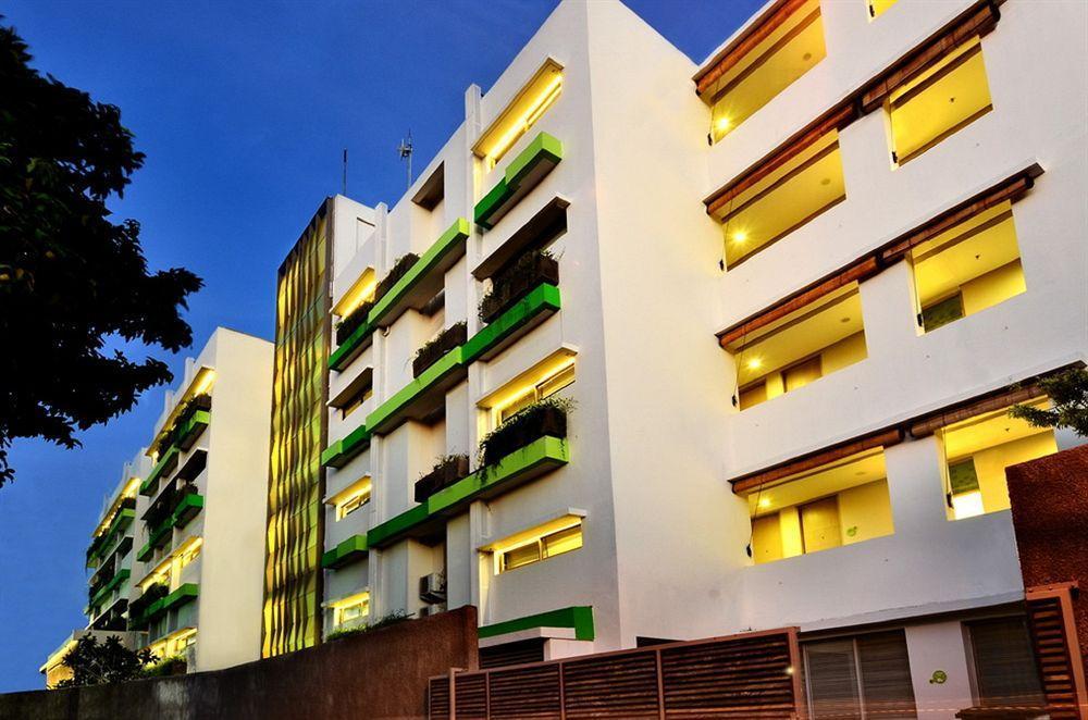 J Hotel Kuta Kuta Lombok Exterior foto